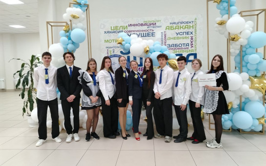 Школьники г. Бердска заняли призовое место на XXII открытом республиканском слете старшеклассников «Мы – будущие избиратели!»